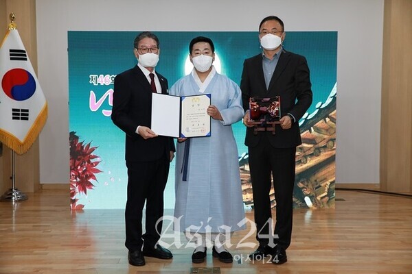 충북 영동의 전국 난계국악경연대회 대통령상에 최태영씨