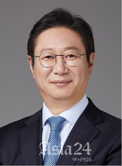 문대통령, 황희 문체부 장관 임명 재가…11일 임기 시작
